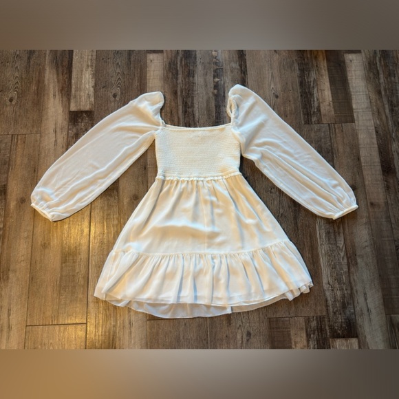 Wilfred Tempest Mini Dress Smocked Chiffon Long Sleeve White Size Small - Picture 5 of 5